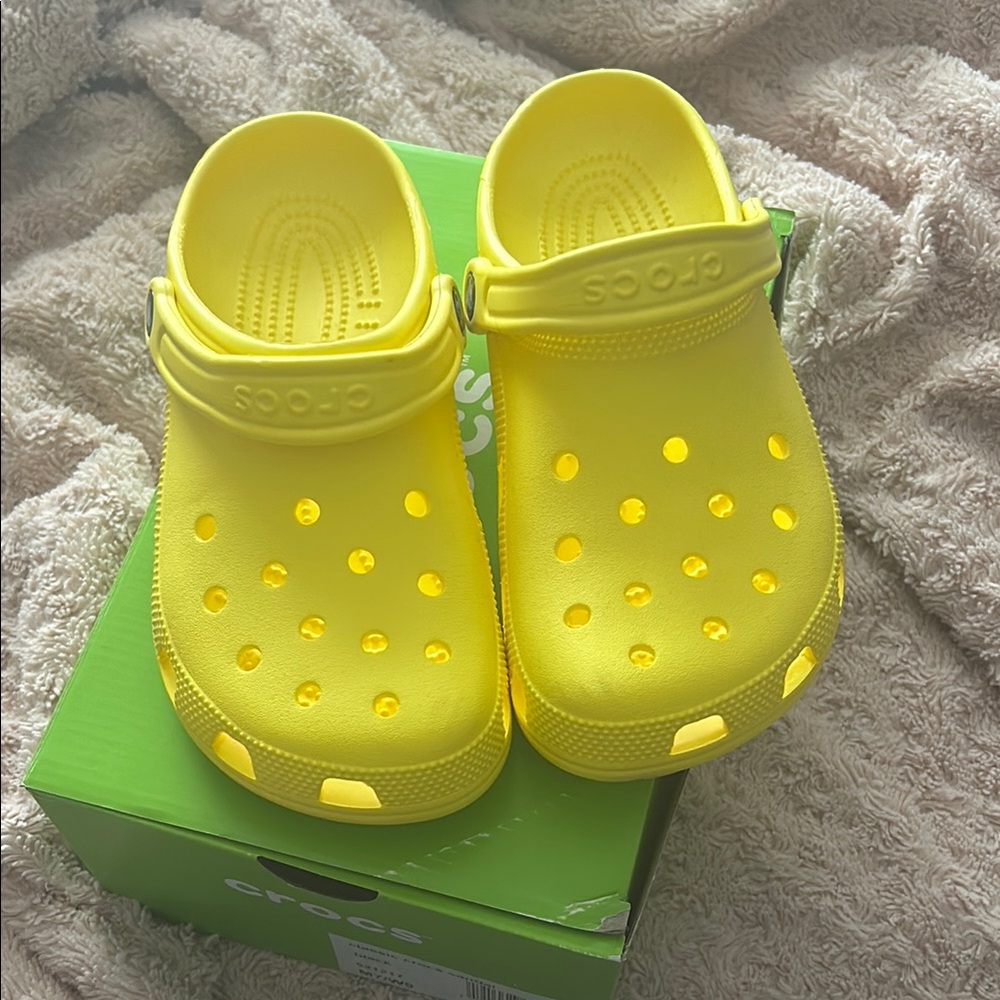 Crocs Classic Clog - Yellow
